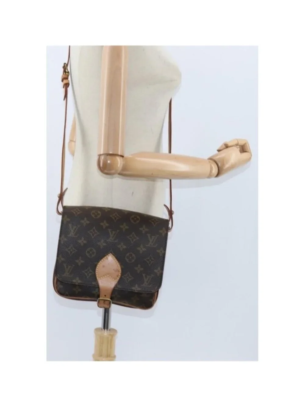 Louis Vuitton pre owned